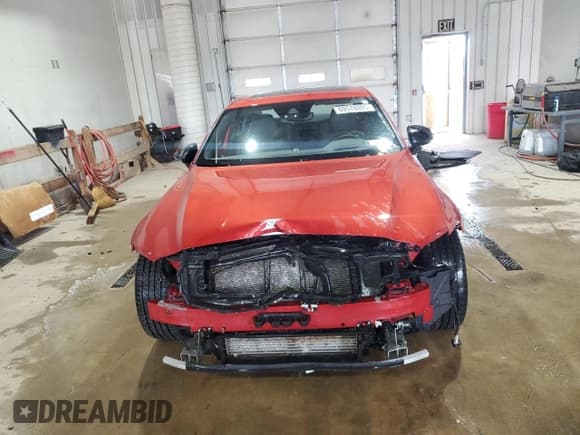 ✅ 2019 Volvo S60 R-Design • VIN: 7JRA22TM4KG000460 • Лот: 69578095. Опубликован ранее на Copart с пробегом 65 684 миль. Бесплатный доступ к архиву аукционных продаж из США и подробный отчёт об истории автомобиля на DreamBid. Изображение 5.