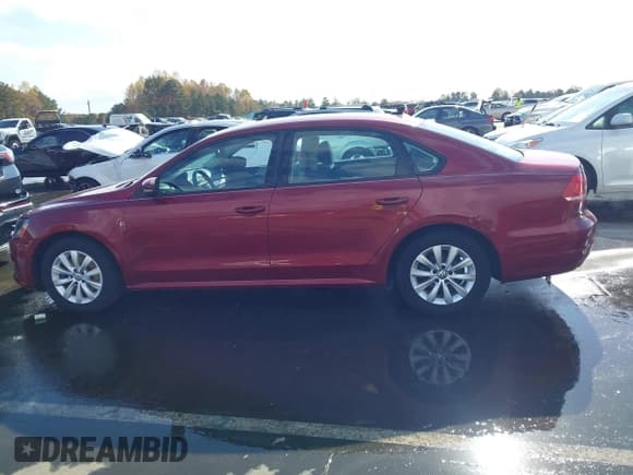 ✅ 2015 Volkswagen Passat S • VIN: 1VWAT7A35FC050331 • Lot: 43639005. Listed on IAAI with 97,913 mi. Free auction sales archive from the USA and detailed vehicle history report at DreamBid. Image 14.