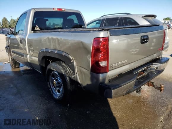 ✅ 2003 Chevrolet Silverado 1500 Work Truck • VIN: 1GCEC14X43Z286459 • Лот: 70525384. Опубликован ранее на Copart с пробегом 246 610 миль. Бесплатный доступ к архиву аукционных продаж из США и подробный отчёт об истории автомобиля на DreamBid. Изображение 2.