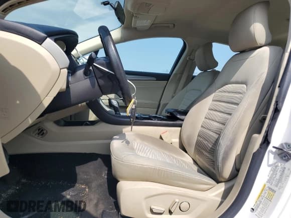 ✅ 2016 Ford Fusion SE • VIN: 3FA6P0H76GR110137 • Lot: 57684525. Listed on Copart with 85,674 mi. Free auction sales archive from the USA and detailed vehicle history report at DreamBid. Image 7.