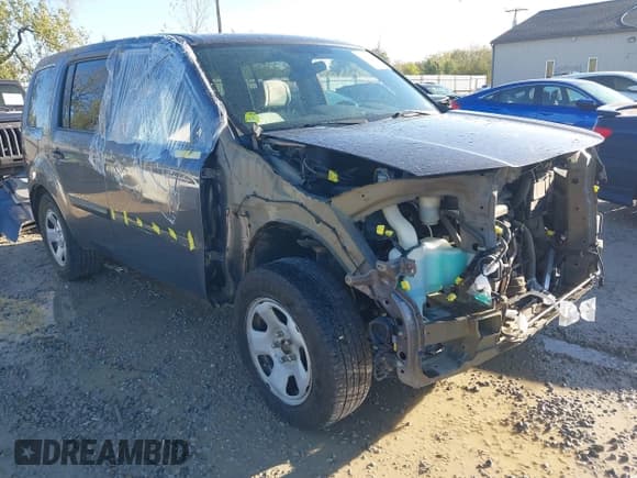 ✅ 2014 Honda Pilot LX • VIN: 5FNYF4H23EB014207 • Lot: 43493316. Listed on IAAI with 251,683 mi. Free auction sales archive from the USA and detailed vehicle history report at DreamBid. Image 1.