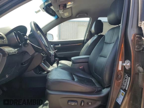 ✅ 2013 Kia Sorento EX • VIN: 5XYKU4A66DG423981 • Lot: 61059455. Listed on Copart with 163,859 mi. Free auction sales archive from the USA and detailed vehicle history report at DreamBid. Image 7.