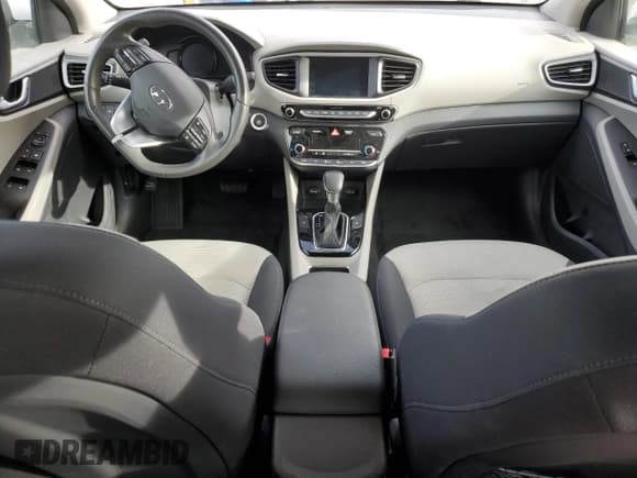 ✅ 2019 Hyundai Ioniq SEL • VIN: KMHC75LC6KU127838 • Lot: 41649605. Wystawiony na Copart z przebiegiem 83 360 mil. Bezpłatny archiwum sprzedaży aukcyjnych z USA i szczegółowy raport historii pojazdu na DreamBid. Zdjęcie 8.