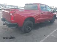 ✅ 2022 Chevrolet Silverado 1500 LT Trail Boss • VIN: 1GCPYFED4NZ220508 • Lot: 43251567. Wystawiony na IAAI z przebiegiem 28 264 mil. Bezpłatny archiwum sprzedaży aukcyjnych z USA i szczegółowy raport historii pojazdu na DreamBid. Zdjęcie 4.