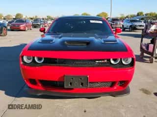 2016 Dodge Challenger R/T Scat Pack z VIN 2C3CDZFJ4GH300754, wystawiony jako Copart lot #91126765 z przebiegiem 91 741 mil mil oraz Czysty tytuł • Clean title. Historia ofert i sprzedaży dostępna na DreamBid. Obrazek 5.