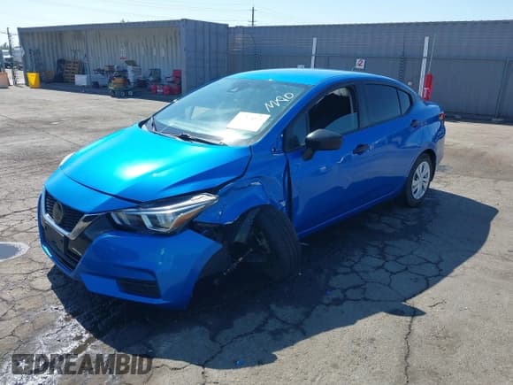 ✅ 2020 Nissan Versa S • VIN: 3N1CN8DV1LL905604 • Lot: 43324141. Listed on IAAI with 27,629 mi. Free auction sales archive from the USA and detailed vehicle history report at DreamBid. Image 2.