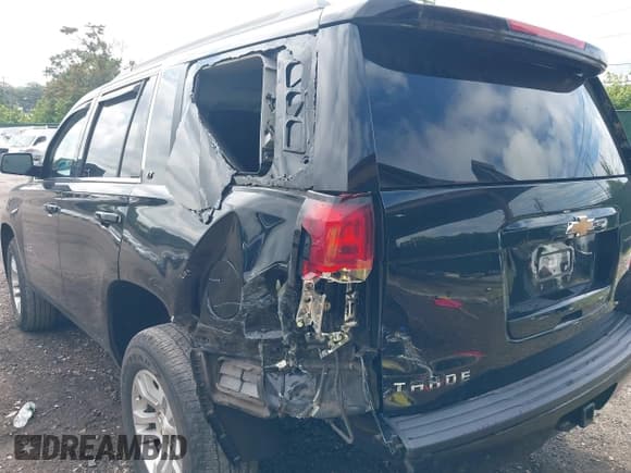 ✅ 2017 Chevrolet Tahoe LT • VIN: 1GNSKBKC0HR140103 • Lot: 42721177. Listed on IAAI with 95,217 mi. Free auction sales archive from the USA and detailed vehicle history report at DreamBid. Image 6.