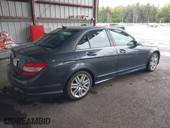 ✅ 2008 Mercedes-Benz C 300 Sport • VIN: WDDGF54X58F053034 • Лот: 42299291. Опубликован ранее на IAAI с пробегом 126 120 миль. Бесплатный доступ к архиву аукционных продаж из США и подробный отчёт об истории автомобиля на DreamBid. Изображение 4.