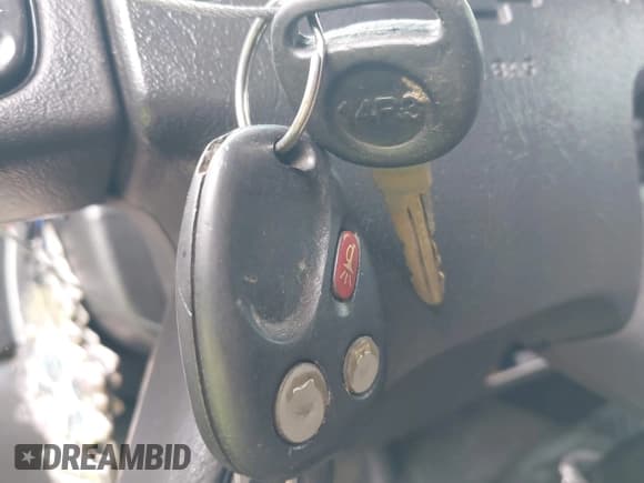 ✅ 2004 Chevrolet Silverado 2500HD LT • VIN: 1GCHK29114E215156 • Лот: 42376499. Опубликован ранее на IAAI с пробегом Не указан. Бесплатный доступ к архиву аукционных продаж из США и подробный отчёт об истории автомобиля на DreamBid. Изображение 11.