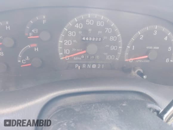 ✅ 1998 Ford F-250 • VIN: 1FTEX2768WKA06939 • Lot: 42296575. Listed on IAAI with 443,222 mi. Free auction sales archive from the USA and detailed vehicle history report at DreamBid. Image 7.