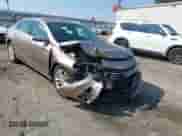 2018 Chevrolet Malibu LT z VIN 1G1ZD5ST0JF186517, wystawiony jako IAAI lot #43246637 z przebiegiem 75 000 mil mil oraz . Historia ofert i sprzedaży dostępna na DreamBid. Obrazek 1.