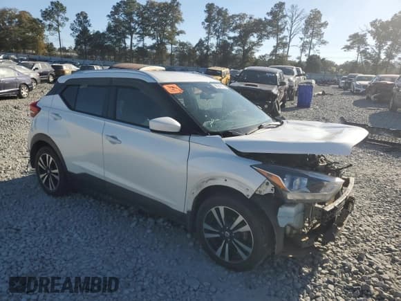 ✅ 2020 Nissan Kicks SV • VIN: 3N1CP5CV4LL495178 • Lot: 92984685. Listed on Copart with 98,630 mi. Free auction sales archive from the USA and detailed vehicle history report at DreamBid. Image 4.