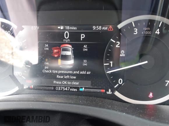 ✅ 2020 Jaguar XE S • VIN: SAJAJ4FXXLCP65394 • Lot: 40003632. Wystawiony na IAAI z przebiegiem 37 547 mil. Bezpłatny archiwum sprzedaży aukcyjnych z USA i szczegółowy raport historii pojazdu na DreamBid. Zdjęcie 7.