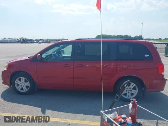 ✅ 2012 Dodge Grand Caravan SXT • VIN: 2C4RDGCG8CR268544 • Лот: 42842518. Опубликован ранее на IAAI с пробегом 153 622 миль. Бесплатный доступ к архиву аукционных продаж из США и подробный отчёт об истории автомобиля на DreamBid. Изображение 14.