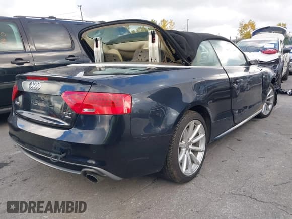 ✅ 2015 Audi A5 Premium Plus • VIN: WAUMFAFH1FN004764 • Lot: 40603198. Listed on IAAI with 43,552 mi. Free auction sales archive from the USA and detailed vehicle history report at DreamBid. Image 4.