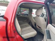 ✅ 2007 Ford Explorer Sport Trac XLT • VIN: 1FMEU51847UA08421 • Lot: 42838336. Wystawiony na IAAI z przebiegiem 168 246 mil. Bezpłatny archiwum sprzedaży aukcyjnych z USA i szczegółowy raport historii pojazdu na DreamBid. Zdjęcie 8.