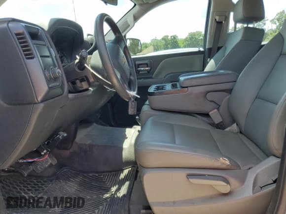 ✅ 2018 Chevrolet Silverado 1500 LS • VIN: 1GCRCNEC0JZ190538 • Лот: 66127805. Опубликован ранее на Copart с пробегом 57 520 миль. Бесплатный доступ к архиву аукционных продаж из США и подробный отчёт об истории автомобиля на DreamBid. Изображение 7.