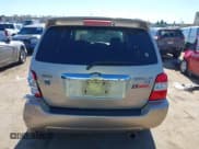 ✅ 2007 Toyota Highlander • VIN: JTEHW21A170039934 • Lot: 43797002. Wystawiony na IAAI z przebiegiem 225 514 mil. Bezpłatny archiwum sprzedaży aukcyjnych z USA i szczegółowy raport historii pojazdu na DreamBid. Zdjęcie 16.