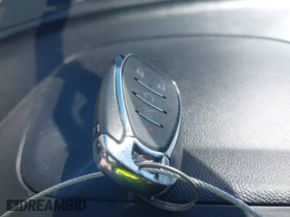 2019 Chevrolet Equinox LT with VIN 2GNAXLEX2K6186293, listed as a IAAI auction lot 43467007 with 54,930 mi miles and . Bid and sale history available at DreamBid. Image 11.