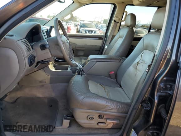 ✅ 2005 Ford Explorer Eddie Bauer • VIN: 1FMDU74W85UA06783 • Лот: 87324544. Опубликован ранее на Copart с пробегом 149 586 миль. Бесплатный доступ к архиву аукционных продаж из США и подробный отчёт об истории автомобиля на DreamBid. Изображение 7.