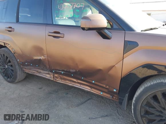 ✅ 2024 Hyundai Santa Fe Calligraphy • VIN: 5NMP5DGL7RH046316 • Lot: 43467707. Listed on IAAI with 16,112 mi. Free auction sales archive from the USA and detailed vehicle history report at DreamBid. Image 6.