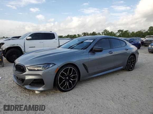 ✅ 2023 BMW 8 Series M850i • VIN: WBAGV8C02PCL20503 • Lot: 53725695. Wystawiony na Copart z przebiegiem Nie podano. Bezpłatny archiwum sprzedaży aukcyjnych z USA i szczegółowy raport historii pojazdu na DreamBid. Zdjęcie 1.