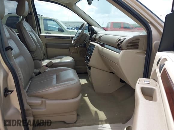 ✅ 2007 Ford Freestar SEL • VIN: 2FMZA52297BA18095 • Lot: 42532632. Wystawiony na IAAI z przebiegiem Nie podano. Bezpłatny archiwum sprzedaży aukcyjnych z USA i szczegółowy raport historii pojazdu na DreamBid. Zdjęcie 5.