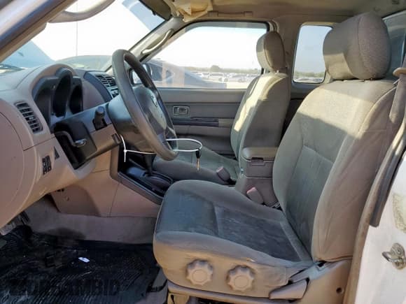 ✅ 2003 Nissan Frontier XE • VIN: 1N6ED26T03C447550 • Lot: 70960455. Wystawiony na Copart z przebiegiem 236 261 mil. Bezpłatny archiwum sprzedaży aukcyjnych z USA i szczegółowy raport historii pojazdu na DreamBid. Zdjęcie 7.