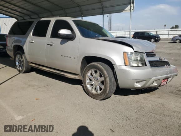 ✅ 2008 Chevrolet Suburban Commercial • VIN: 1GNFC16008R102380 • Lot: 74749604. Wystawiony na Copart z przebiegiem 170 711 mil. Bezpłatny archiwum sprzedaży aukcyjnych z USA i szczegółowy raport historii pojazdu na DreamBid. Zdjęcie 4.