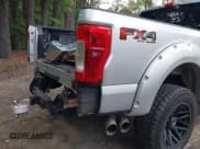 ✅ 2017 Ford F-250 Lariat • VIN: 1FT7W2BT7HEC06656 • Lot: 42826452. Wystawiony na IAAI z przebiegiem 123 947 mil. Bezpłatny archiwum sprzedaży aukcyjnych z USA i szczegółowy raport historii pojazdu na DreamBid. Zdjęcie 19.