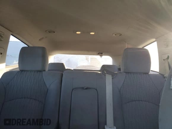 ✅ 2017 Chevrolet Traverse LS • VIN: 1GNKRFKD5HJ329372 • Lot: 91966935. Wystawiony na Copart z przebiegiem 176 613 mil. Bezpłatny archiwum sprzedaży aukcyjnych z USA i szczegółowy raport historii pojazdu na DreamBid. Zdjęcie 10.