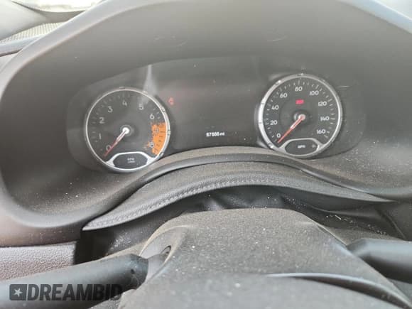 ✅ 2018 Jeep Renegade Trailhawk • VIN: ZACCJBCB2JPG98089 • Lot: 80735745. Listed on Copart with 87,886 mi. Free auction sales archive from the USA and detailed vehicle history report at DreamBid. Image 9.