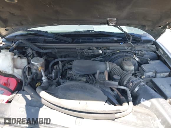 ✅ 2000 Chevrolet Blazer LS • VIN: 1GNDT13W8Y2361644 • Lot: 42757781. Wystawiony na IAAI z przebiegiem 142 824 mil. Bezpłatny archiwum sprzedaży aukcyjnych z USA i szczegółowy raport historii pojazdu na DreamBid. Zdjęcie 10.