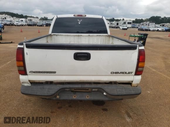 ✅ 1999 Chevrolet Silverado 1500 LS • VIN: 2GCEC19WXX1293785 • Лот: 71960714. Опубликован ранее на Copart с пробегом 257 214 миль. Бесплатный доступ к архиву аукционных продаж из США и подробный отчёт об истории автомобиля на DreamBid. Изображение 6.