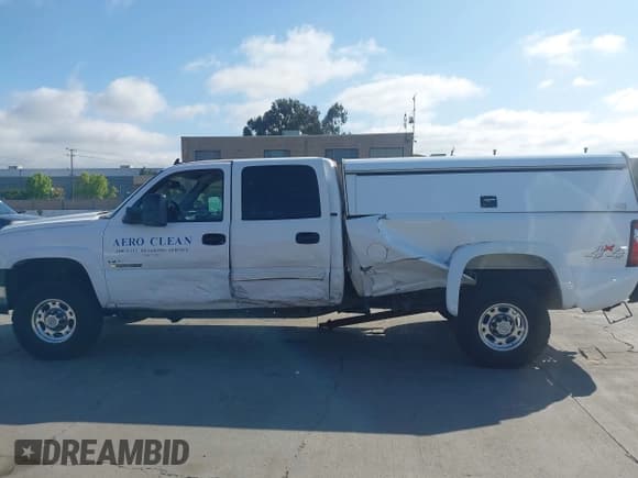 ✅ 2006 Chevrolet Silverado 2500HD LT3 • VIN: 1GCHK23D66F147100 • Лот: 42173062. Опубликован ранее на IAAI с пробегом 227 592 миль. Бесплатный доступ к архиву аукционных продаж из США и подробный отчёт об истории автомобиля на DreamBid. Изображение 14.