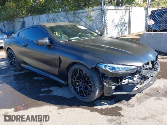 ✅ 2020 BMW M8 Competition • VIN: WBSAE0C0XLCD94929 • Lot: 43426326. Wystawiony na IAAI z przebiegiem 37 039 mil. Bezpłatny archiwum sprzedaży aukcyjnych z USA i szczegółowy raport historii pojazdu na DreamBid. Zdjęcie 1.