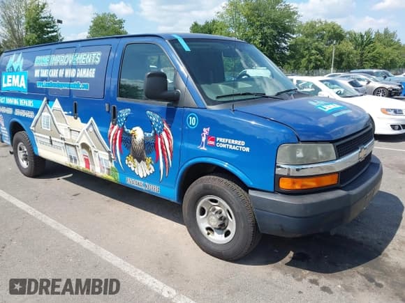 ✅ 2012 Chevrolet Express Passenger 1LT • VIN: 1GAZG1FA7C1151983 • Лот: 42928004. Опубликован ранее на IAAI с пробегом 52 713 миль. Бесплатный доступ к архиву аукционных продаж из США и подробный отчёт об истории автомобиля на DreamBid. Изображение 1.