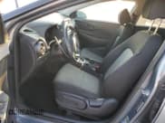 ✅ 2018 Hyundai Kona SEL • VIN: KM8K22AA4JU137499 • Лот: 71777324. Опубликован ранее на Copart с пробегом 101 691 миль. Бесплатный доступ к архиву аукционных продаж из США и подробный отчёт об истории автомобиля на DreamBid. Изображение 7.