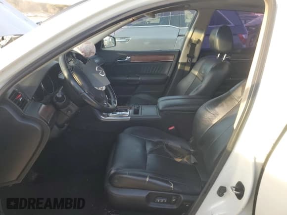 ✅ 2008 Infiniti M • VIN: JNKAY01E28M606474 • Lot: 90854955. Listed on Copart with Not provided. Free auction sales archive from the USA and detailed vehicle history report at DreamBid. Image 7.