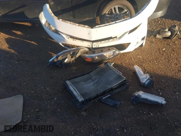 ✅ 2018 Chevrolet Malibu LT • VIN: 1G1ZD5ST1JF184775 • Lot: 43482546. Listed on IAAI with 96,805 mi. Free auction sales archive from the USA and detailed vehicle history report at DreamBid. Image 12.