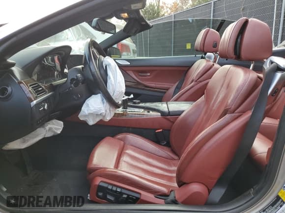 ✅ 2016 BMW 6 Series 650i xDrive • VIN: WBA6F7C50GD930473 • Лот: 79723834. Опубликован ранее на Copart с пробегом 100 131 миль. Бесплатный доступ к архиву аукционных продаж из США и подробный отчёт об истории автомобиля на DreamBid. Изображение 7.