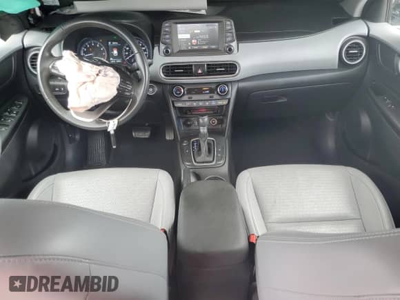 ✅ 2020 Hyundai Kona Limited • VIN: KM8K33A53LU564939 • Lot: 63018813. Wystawiony na Copart z przebiegiem 34 489 mil mil. Skorzystaj z bezpłatnego archiwum sprzedaży aukcyjnych z USA i zobacz szczegółowy raport historii pojazdu na DreamBid. Zdjęcie 8.