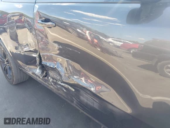 ✅ 2021 Dodge Durango GT Plus • VIN: 1C4RDJDG9MC641631 • Lot: 43292764. Wystawiony na IAAI z przebiegiem 65 315 mil. Bezpłatny archiwum sprzedaży aukcyjnych z USA i szczegółowy raport historii pojazdu na DreamBid. Zdjęcie 17.