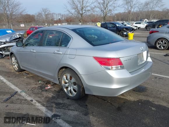 ✅ 2010 Honda Accord EX • VIN: 1HGCP2F70AA181915 • Lot: 43828492. Listed on IAAI with 207,193 mi. Free auction sales archive from the USA and detailed vehicle history report at DreamBid. Image 3.