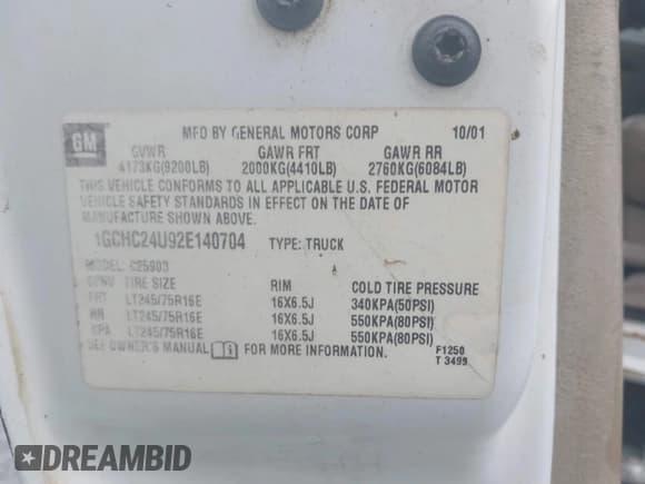 ✅ 2002 Chevrolet Silverado 2500HD • VIN: 1GCHC24U92E140704 • Lot: 43611134. Wystawiony na IAAI z przebiegiem Nie podano. Bezpłatny archiwum sprzedaży aukcyjnych z USA i szczegółowy raport historii pojazdu na DreamBid. Zdjęcie 9.