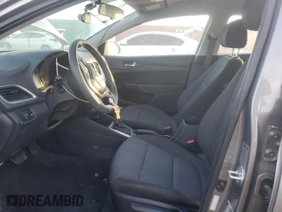 ✅ 2022 Hyundai Accent SE • VIN: 3KPC24A63NE156775 • Лот: 42562295. Опубликован ранее на Copart с пробегом 57 145 миль. Бесплатный доступ к архиву аукционных продаж из США и подробный отчёт об истории автомобиля на DreamBid. Изображение 7.