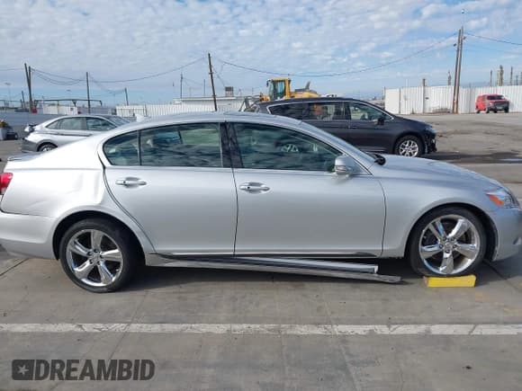 ✅ 2011 Lexus GS 350 • VIN: JTHBE1KS5B0051252 • Lot: 43354879. Wystawiony na IAAI z przebiegiem 49 899 mil. Bezpłatny archiwum sprzedaży aukcyjnych z USA i szczegółowy raport historii pojazdu na DreamBid. Zdjęcie 13.
