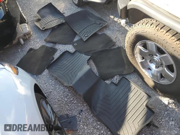 ✅ 2019 Chevrolet Impala LT • VIN: 1G11Z5S35KU112232 • Лот: 73701174. Опубликован ранее на Copart с пробегом 93 364 миль. Бесплатный доступ к архиву аукционных продаж из США и подробный отчёт об истории автомобиля на DreamBid. Изображение 14.