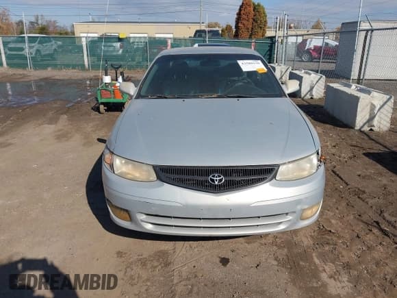 ✅ 2000 Toyota Solara SE • VIN: 2T1CG22P5YC365368 • Lot: 43580150. Wystawiony na IAAI z przebiegiem 255 310 mil. Bezpłatny archiwum sprzedaży aukcyjnych z USA i szczegółowy raport historii pojazdu na DreamBid. Zdjęcie 12.