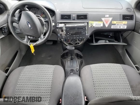 ✅ 2006 Ford Focus S • VIN: 1FAHP34N46W245482 • Lot: 85675445. Wystawiony na Copart z przebiegiem 205 509 mil. Bezpłatny archiwum sprzedaży aukcyjnych z USA i szczegółowy raport historii pojazdu na DreamBid. Zdjęcie 8.